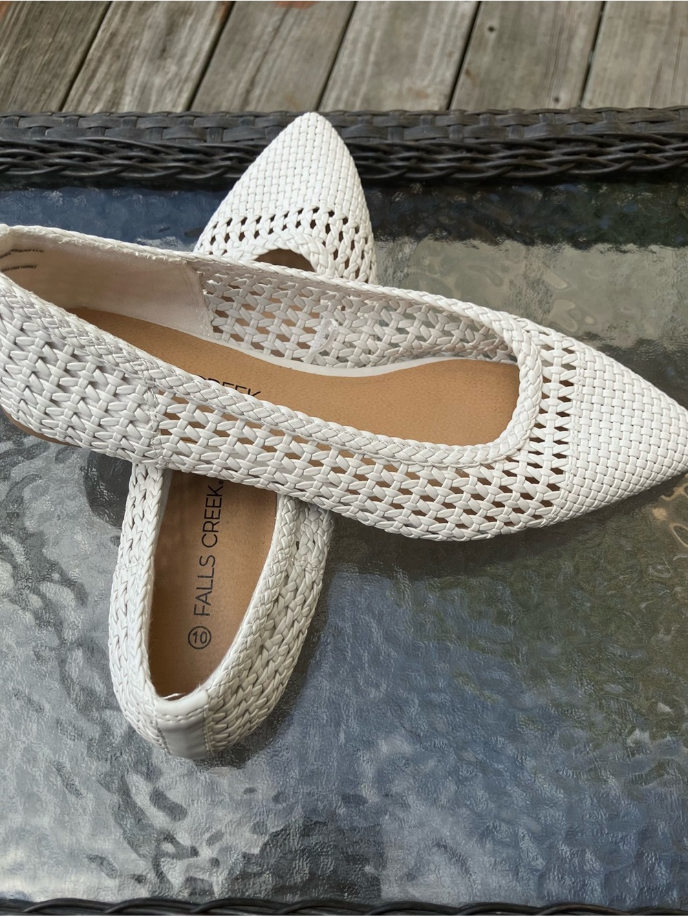 Falls Creek Cream Woven Pointed-Toe Flats Size 10 W